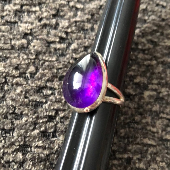 Size 6 Amethyst Sterling Silver Ring - Picture 5 of 6